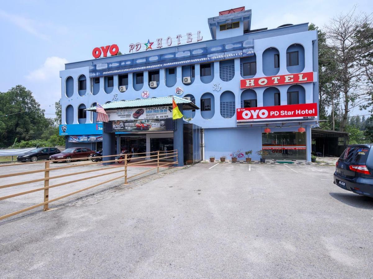 Oyo 1136 Pd Star Hotel Port Dickson Exterior photo